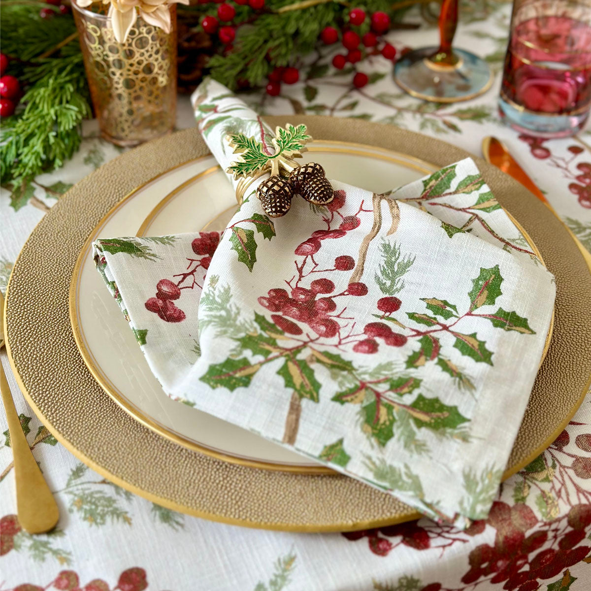 Holly Berry Print Napkins Set/4 - Thumbnail 2