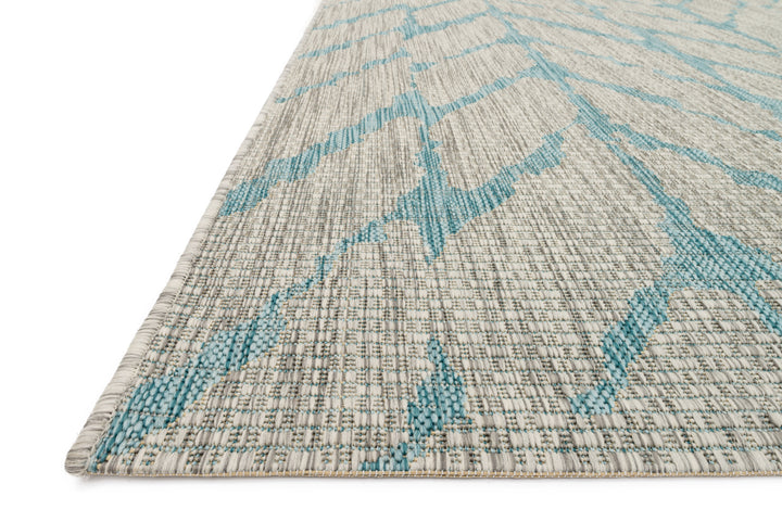 Loloi Isle Mist / Aqua Indoor/Outdoor Accent Rug (IE-02)