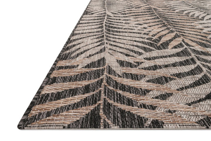 Loloi Isle Natural / Black Indoor/Outdoor Accent Rug (IE-08)