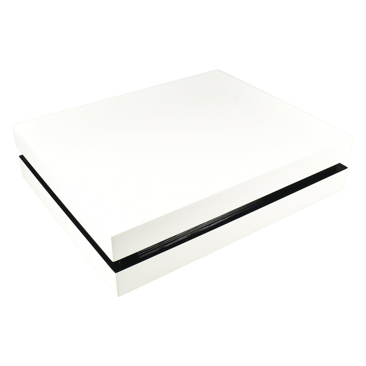 Lacquer White with 15" Black Lip Box