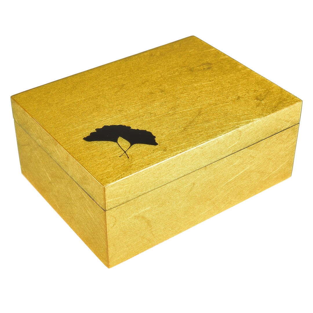 Lacquer Medium Box (Ginko Leaf with Shine Gold Leaf)