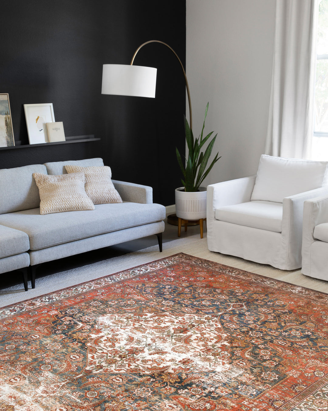 Loloi Layla Ocean / Multi Accent Rug (LAY-05)
