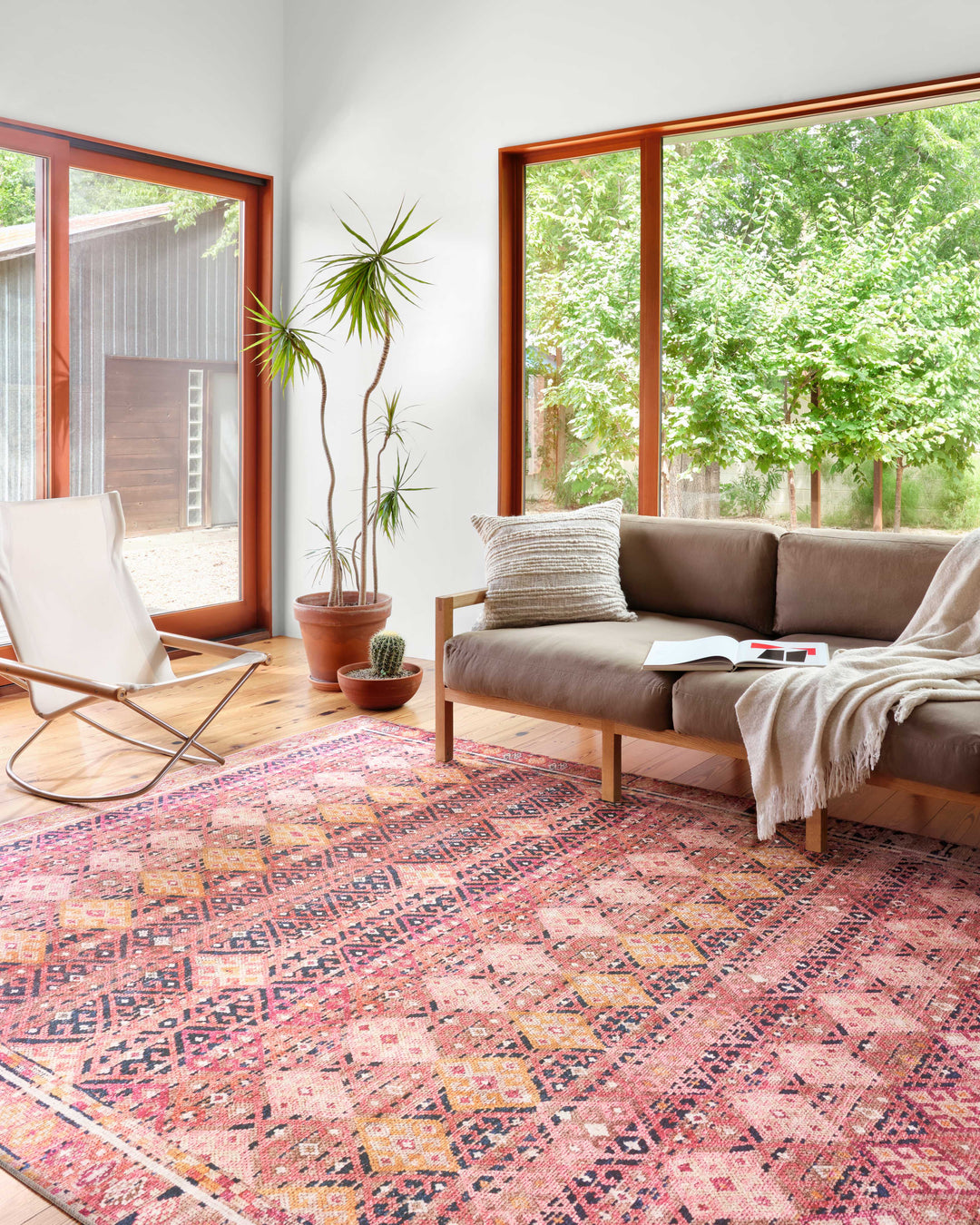 Loloi Layla Magenta / Multi  Accent Rug (LAY-15)