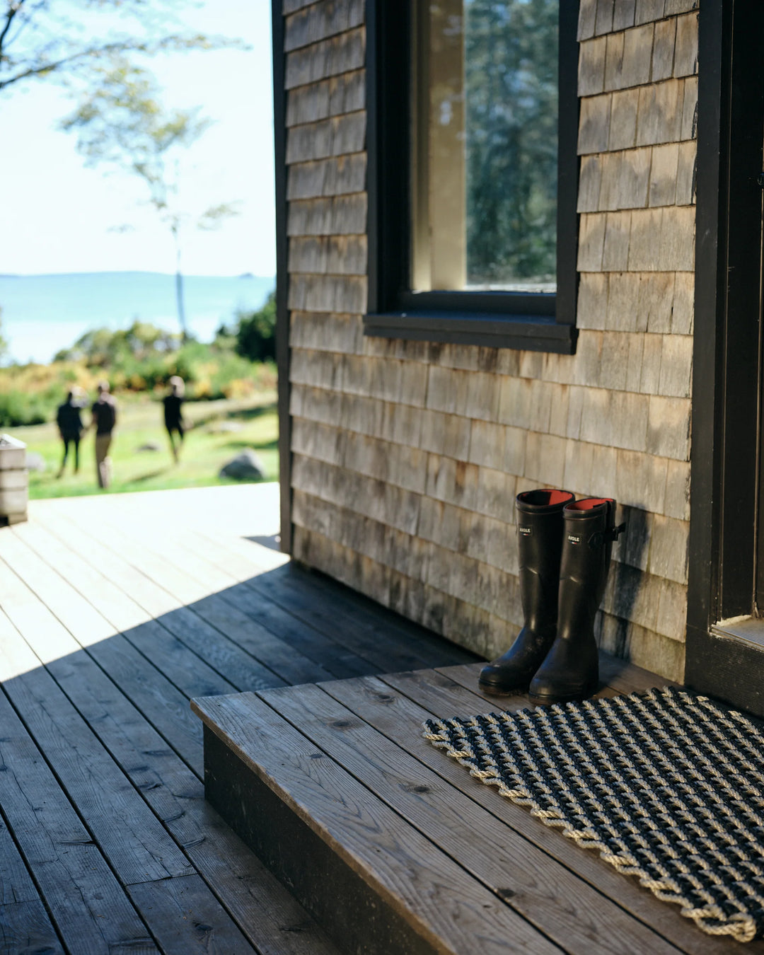 The Rope Co. Handwoven Doormat (Sand + Charcoal)