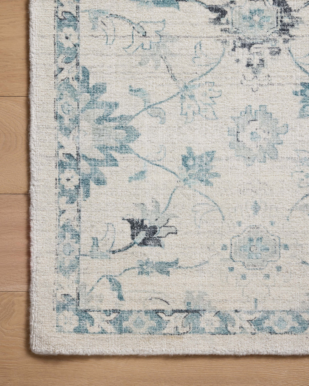 Loloi Marcella Blue / Ivory Area Rug (MAC-02)