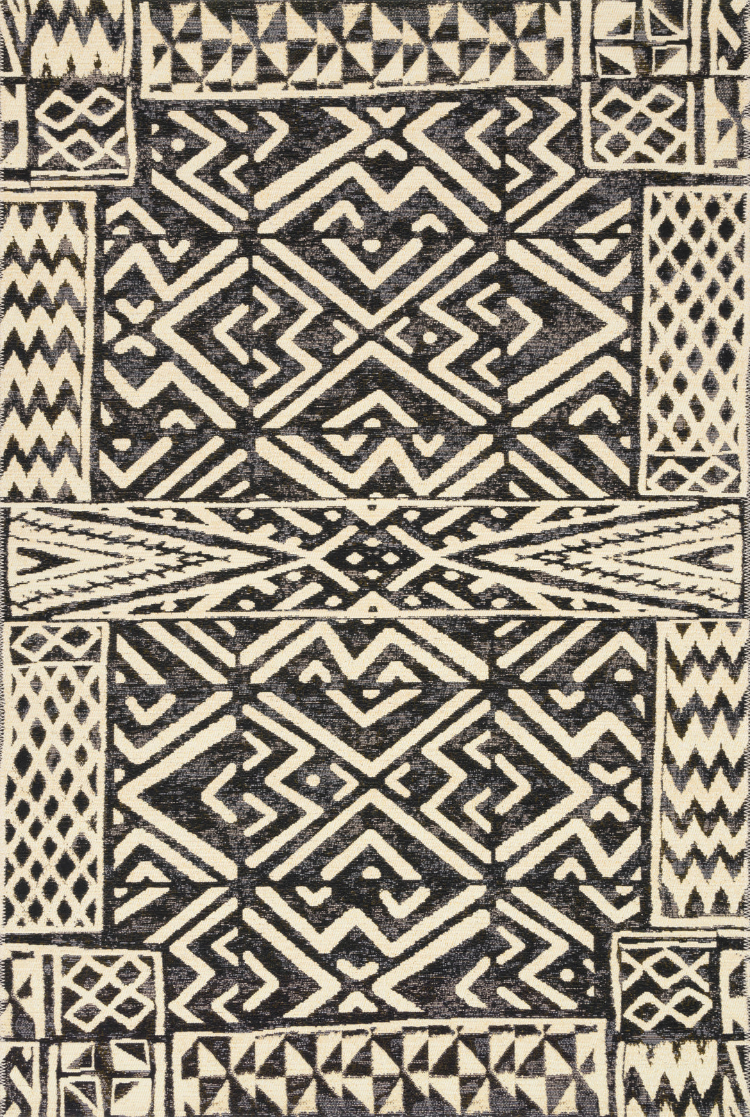 Loloi Mika Ivory / Blac Indoor/Outdoor Accent Rug (MIK-13)