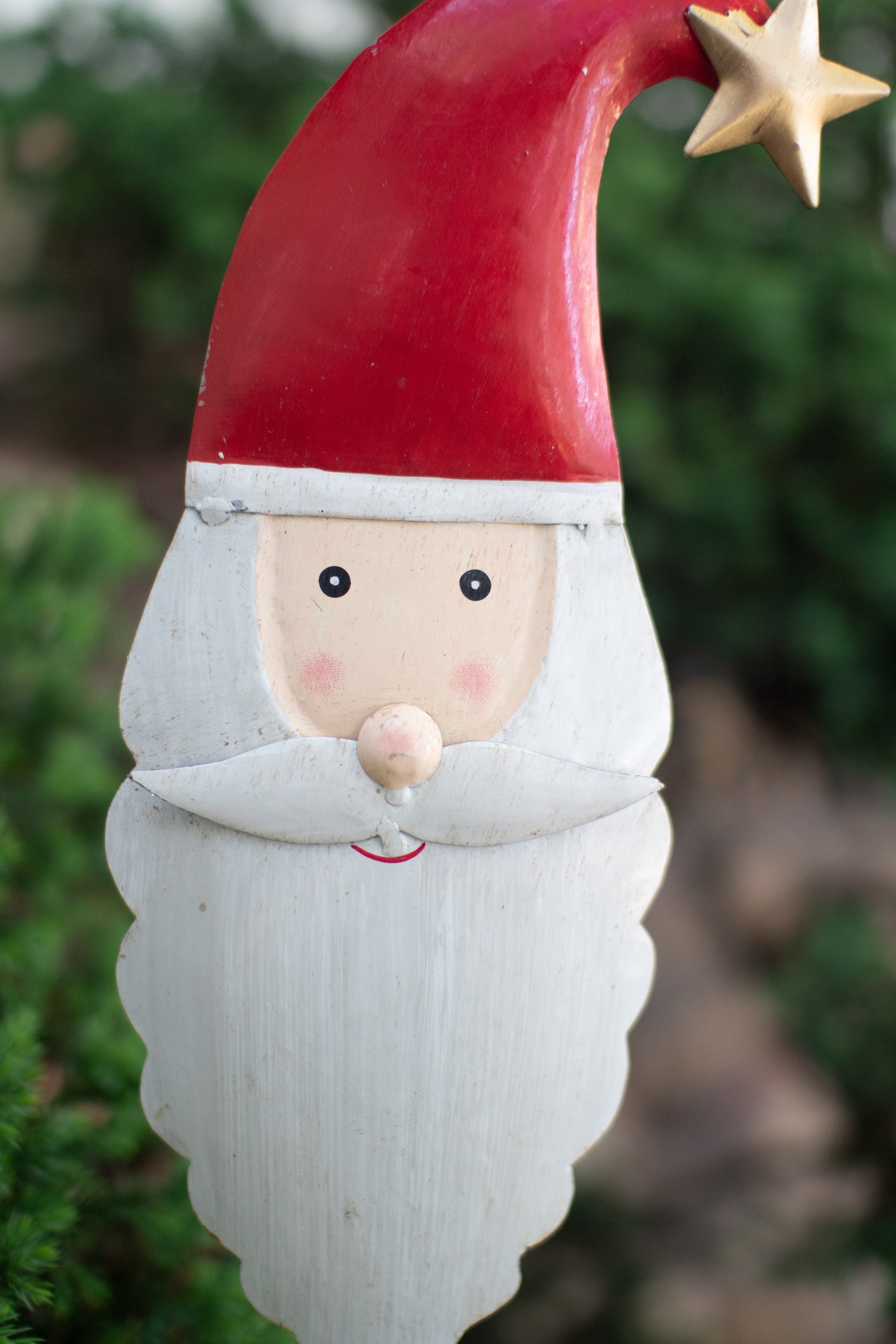 Painted Iron Santa Garden Stake - Thumbnail 3