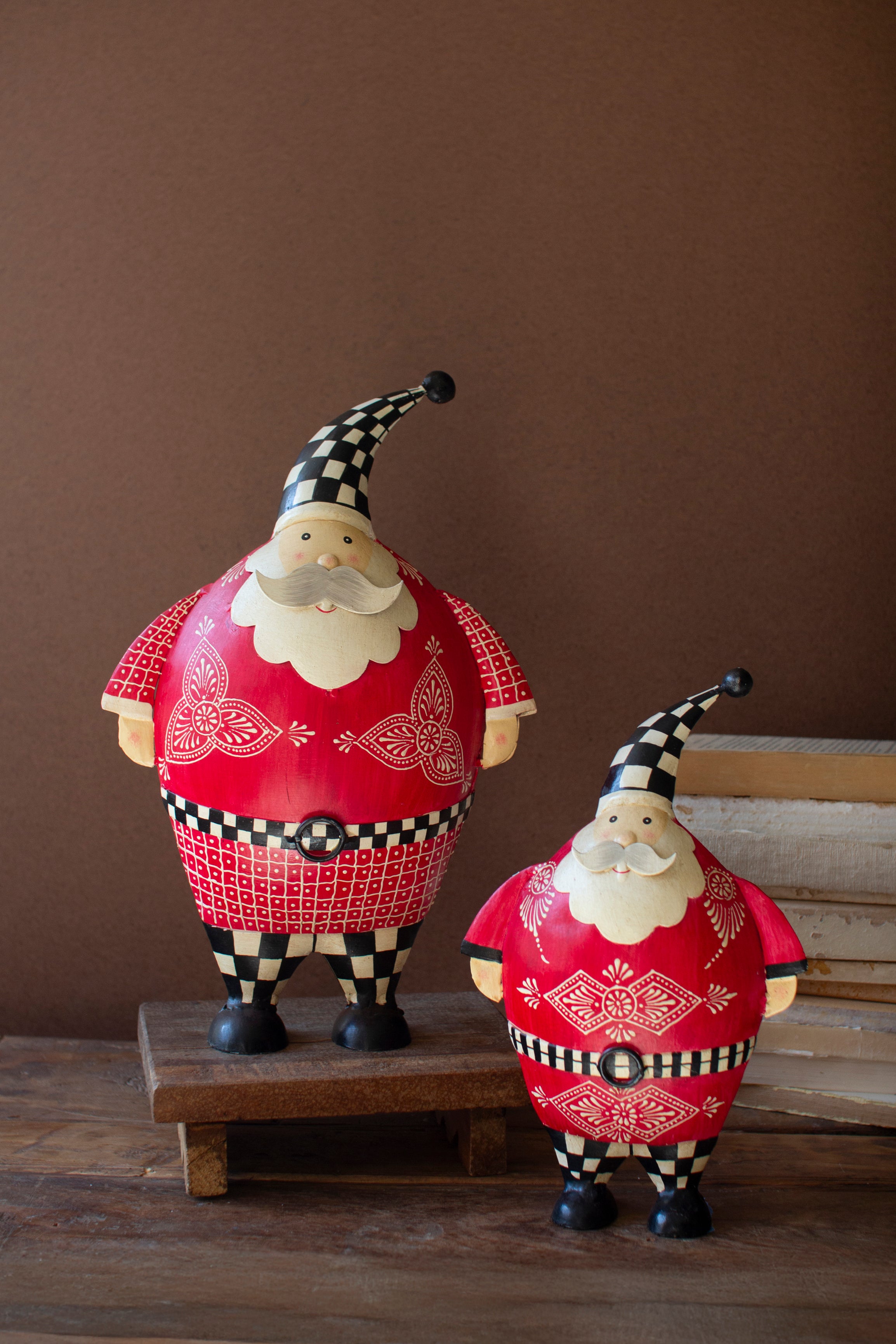 Set of 2 Painted Metal Santas with Checkered Detail