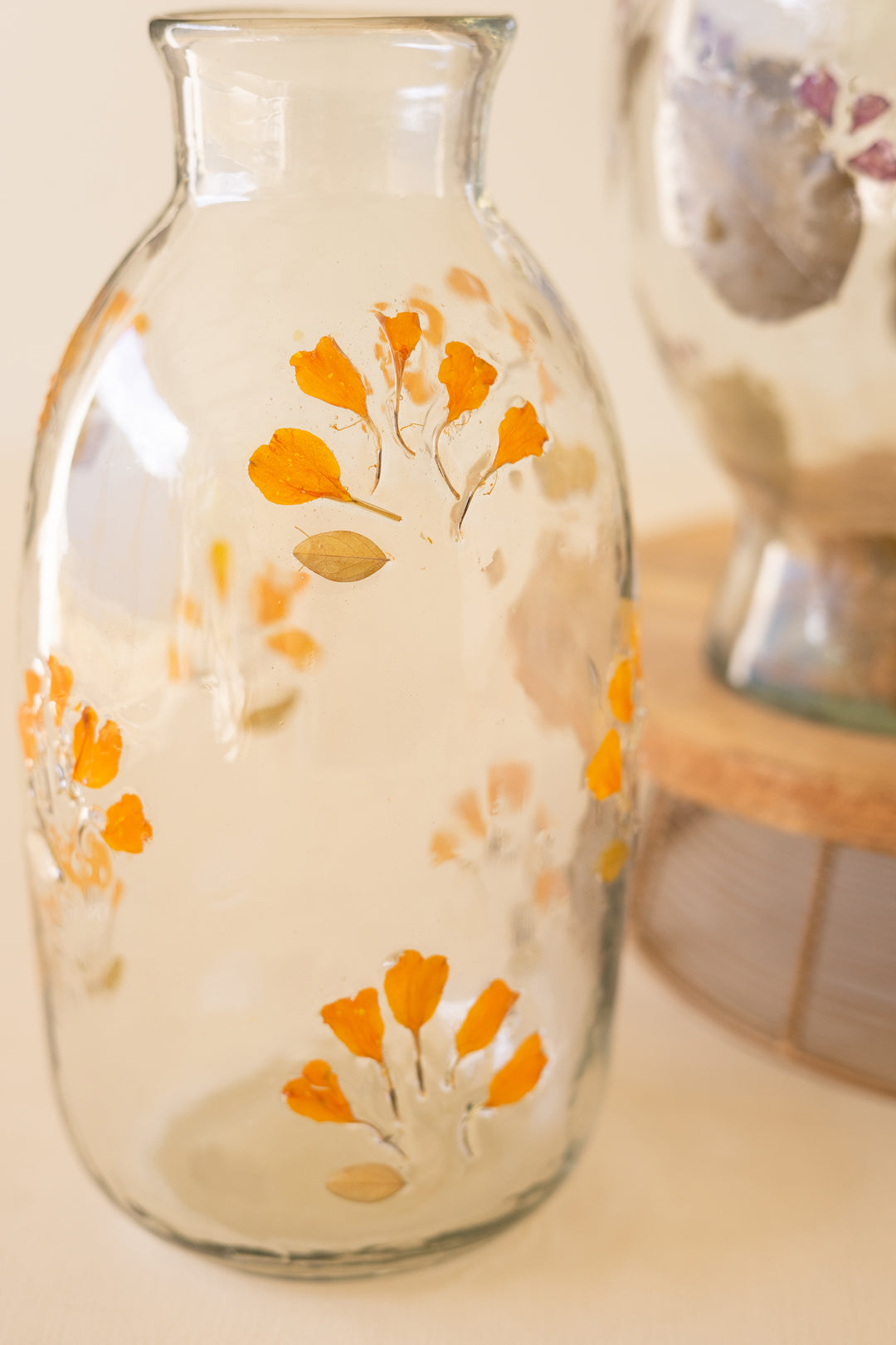 Set of 2 Glass Vases with Pressed Botanicals
