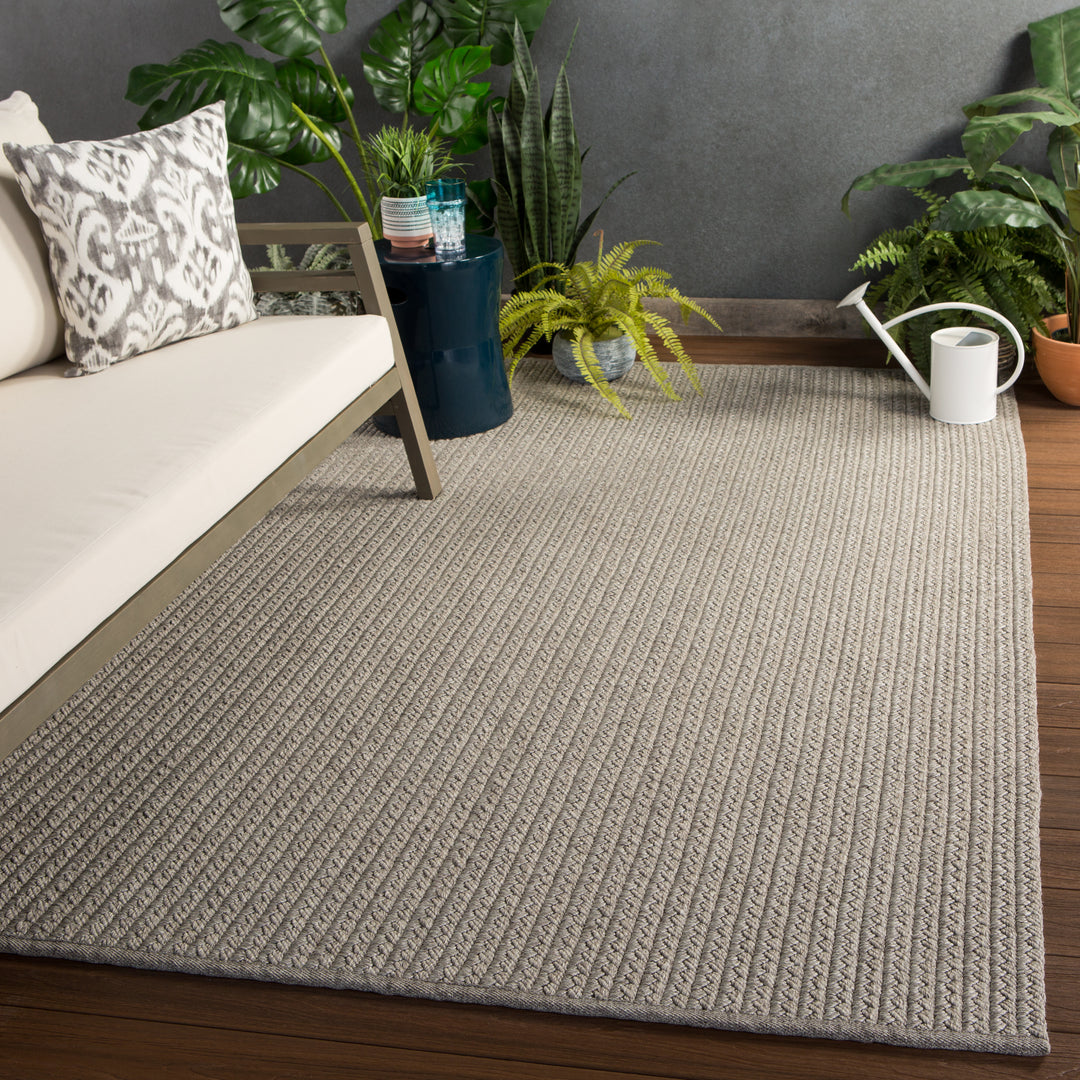 Jaipur Living Iver Indoor/ Outdoor Solid Gray Area Rug (NIRVANA PREMIUM - NIP01)