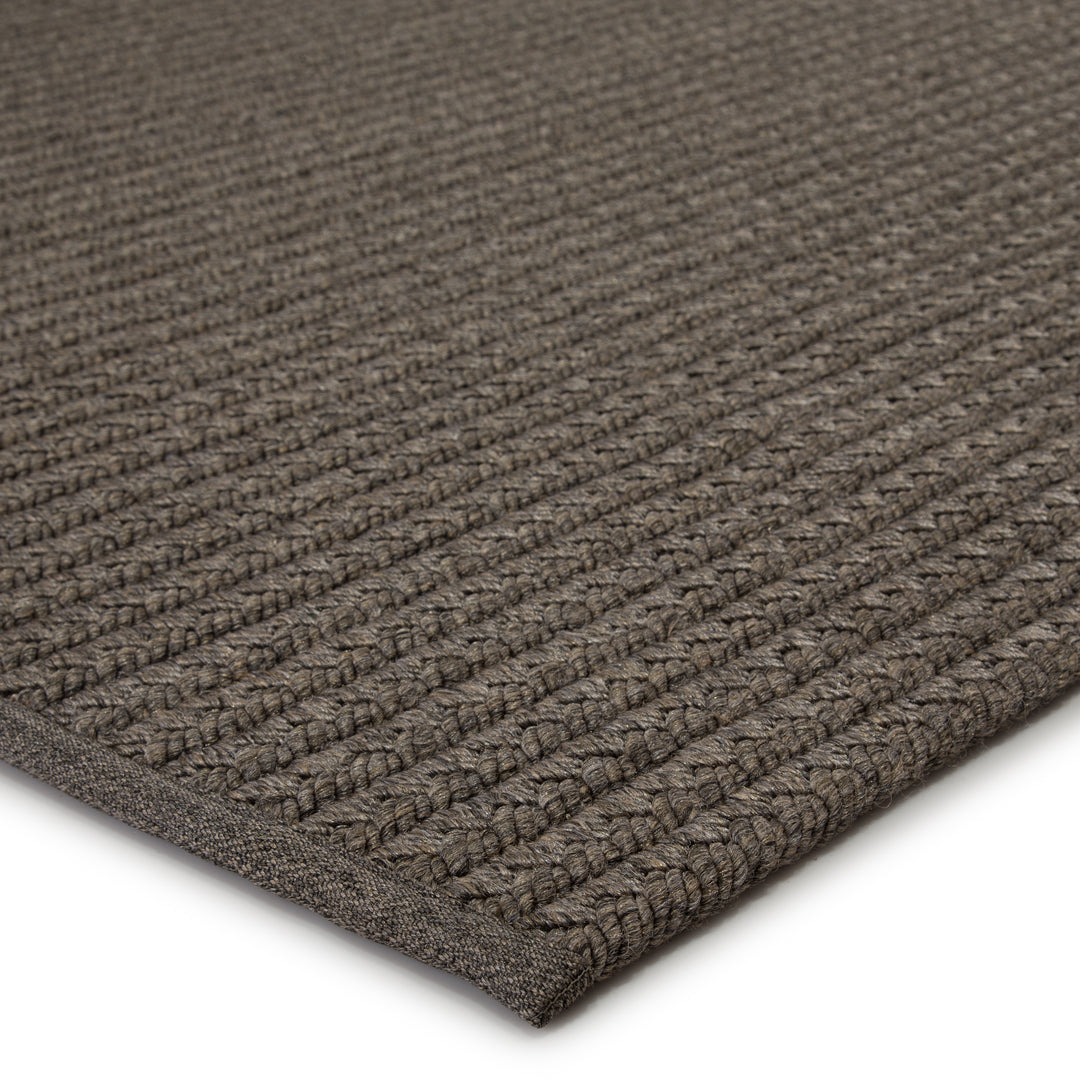 Jaipur Living Iver Indoor/ Outdoor Solid Gray/ Taupe Area Rug (NIRVANA PREMIUM - NIP04)