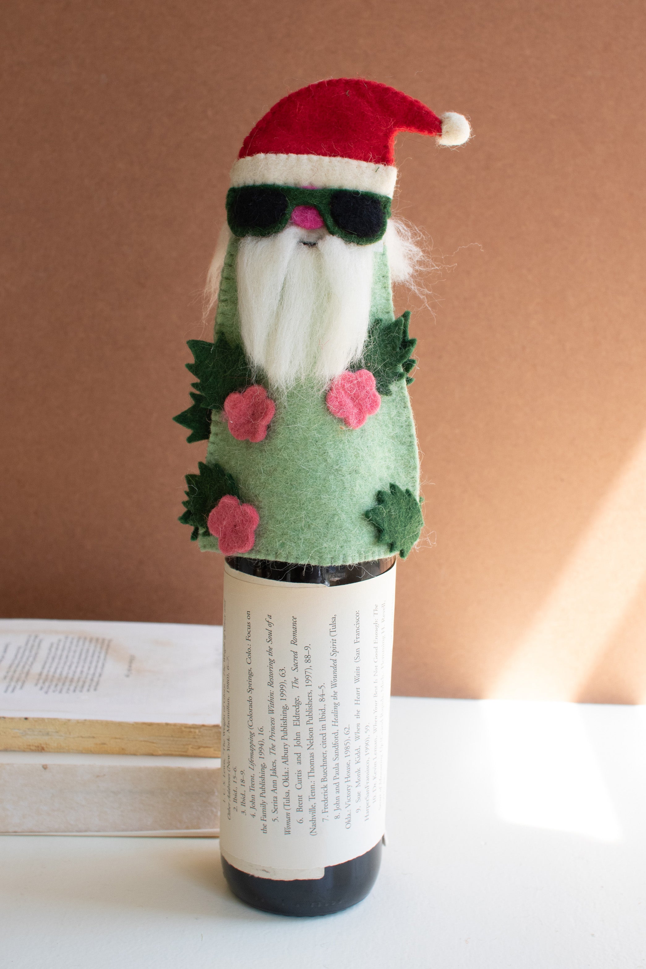 Kalalou Felt Santa Bottle Topper - Thumbnail 3