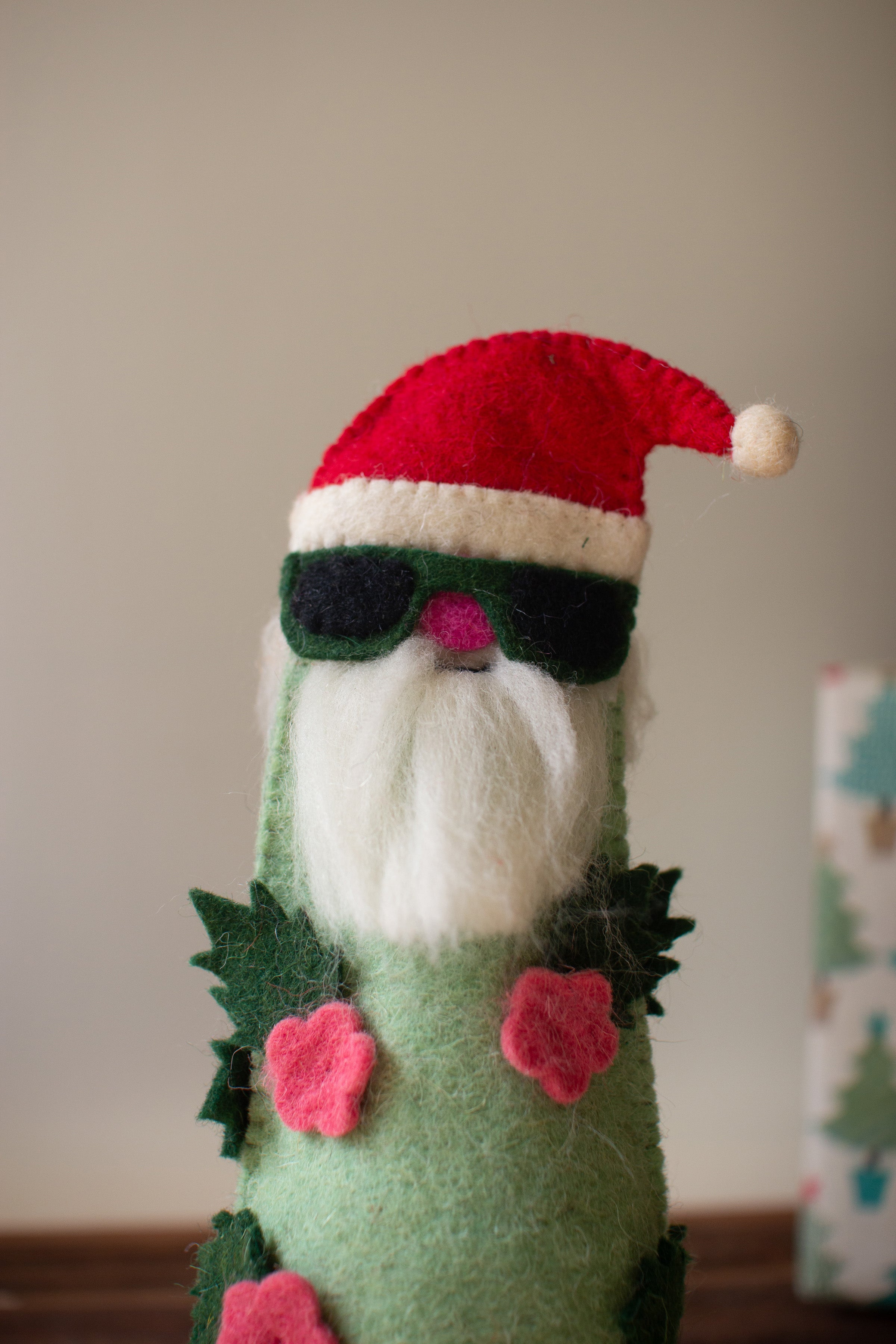 Kalalou Felt Santa Bottle Topper - Thumbnail 4
