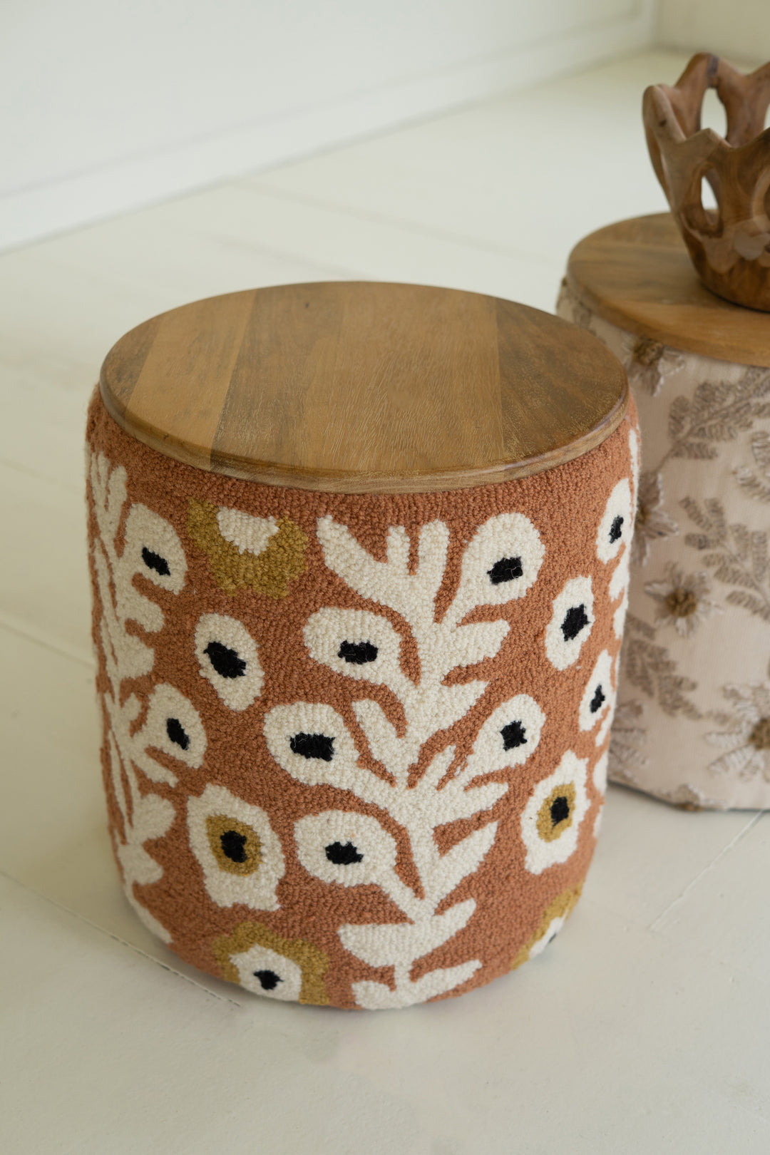 Round Hand-Tufted Accent Table with Mango Wood Top