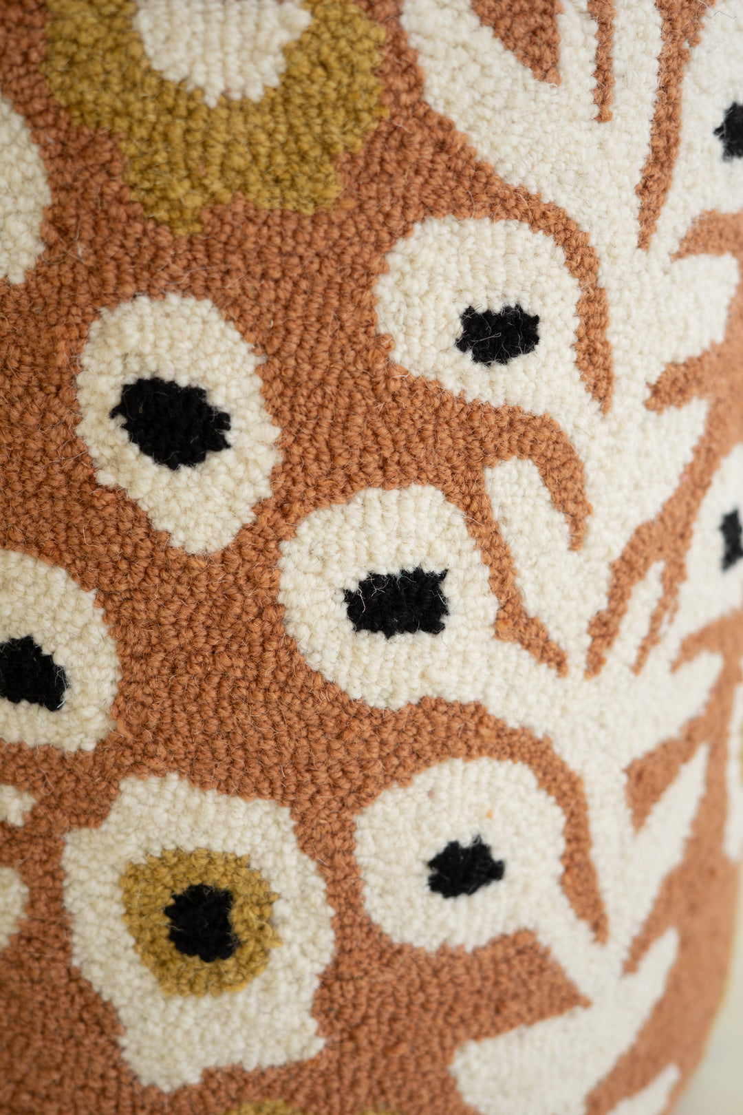 Round Hand-Tufted Accent Table with Mango Wood Top