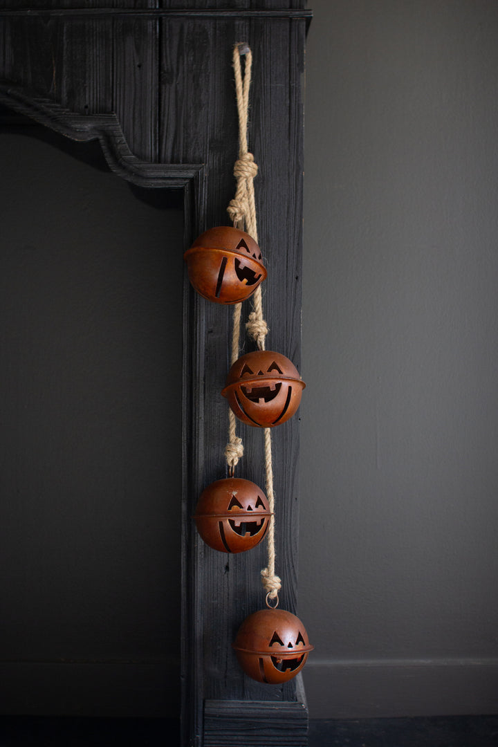 Halloween Jack-O-Lantern Bell Cluster (Set of 4)