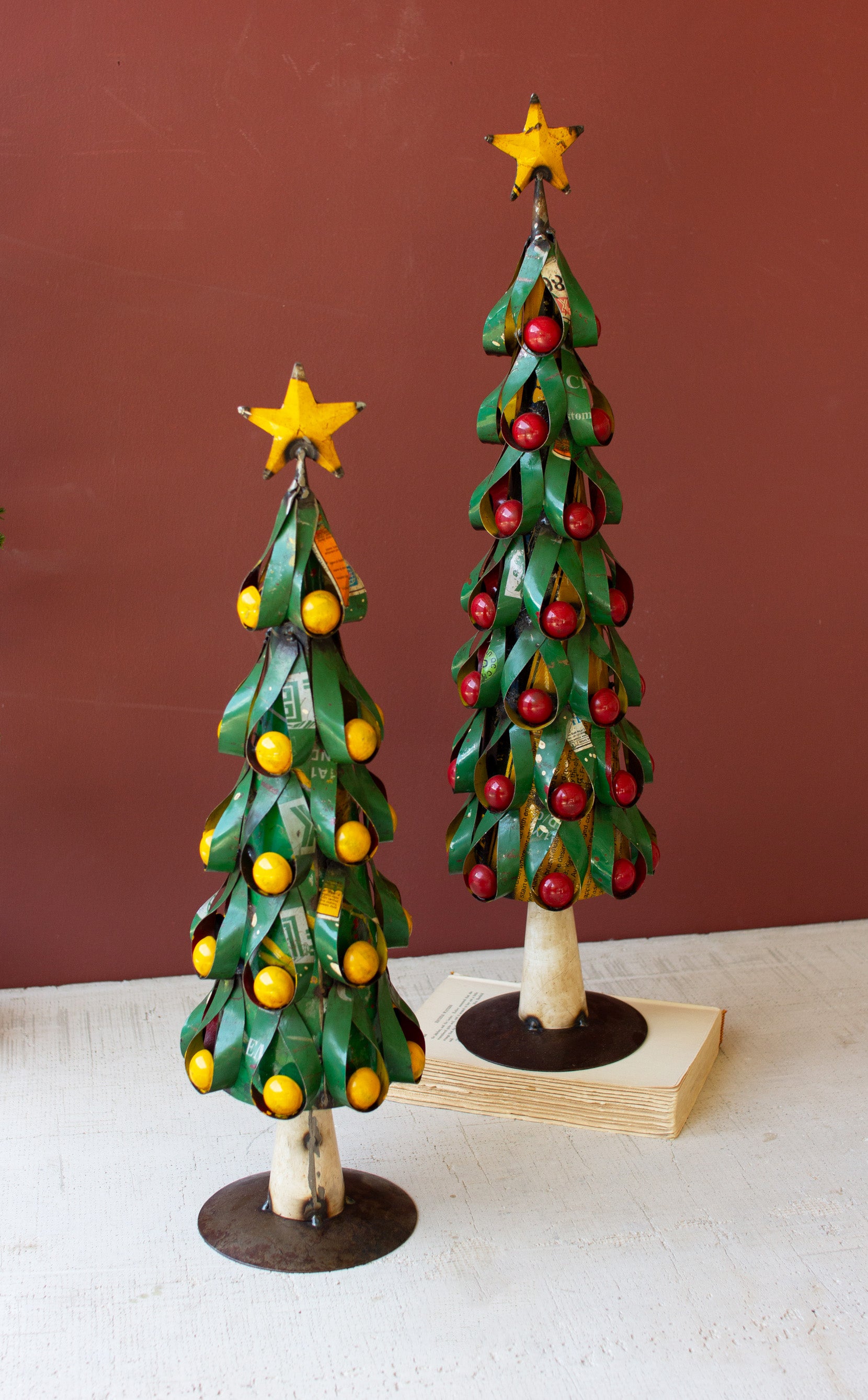 Set of 2 Recycled Metal Christmas Trees with Apples & Lemons