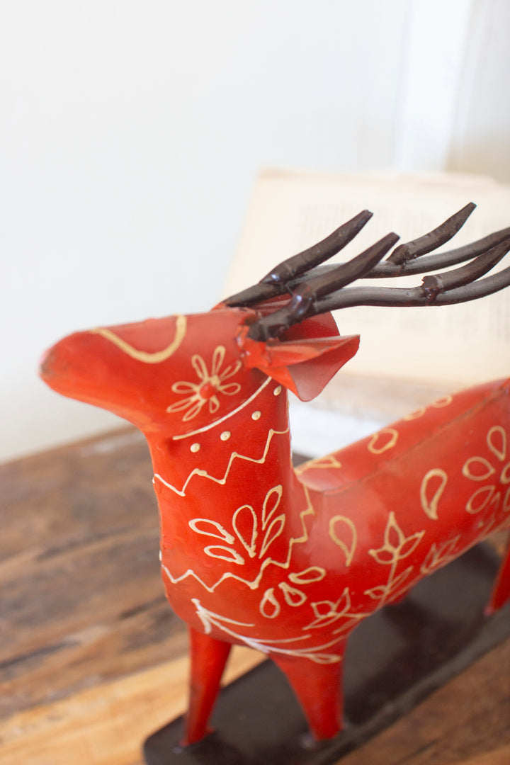 Set of 2 Painted Recycled Metal Folk Reindeer