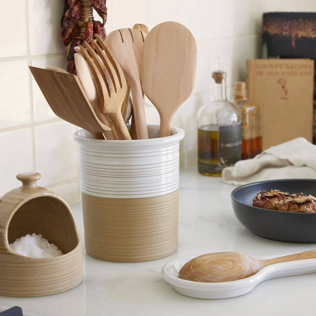 Costa Nova Scotia Fine Stoneware Dinnerware (Vanilla/Beige)