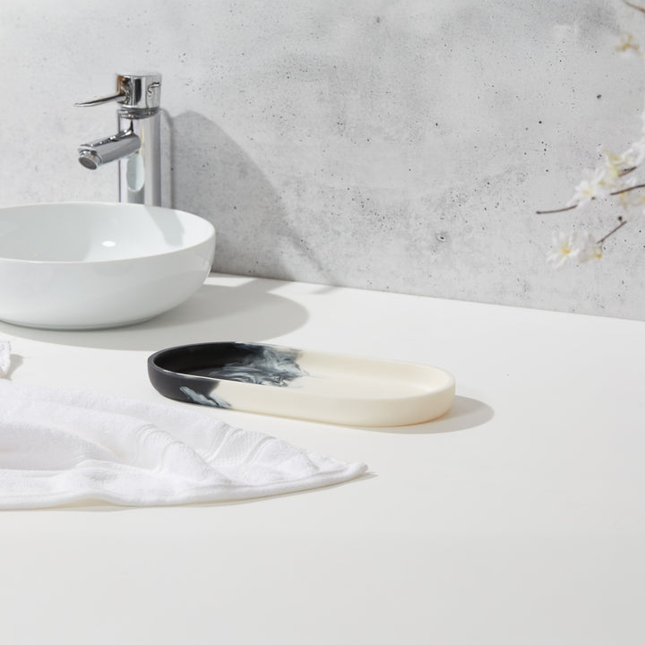 Roselli Trading Ombre Resin Bathroom Accessories
