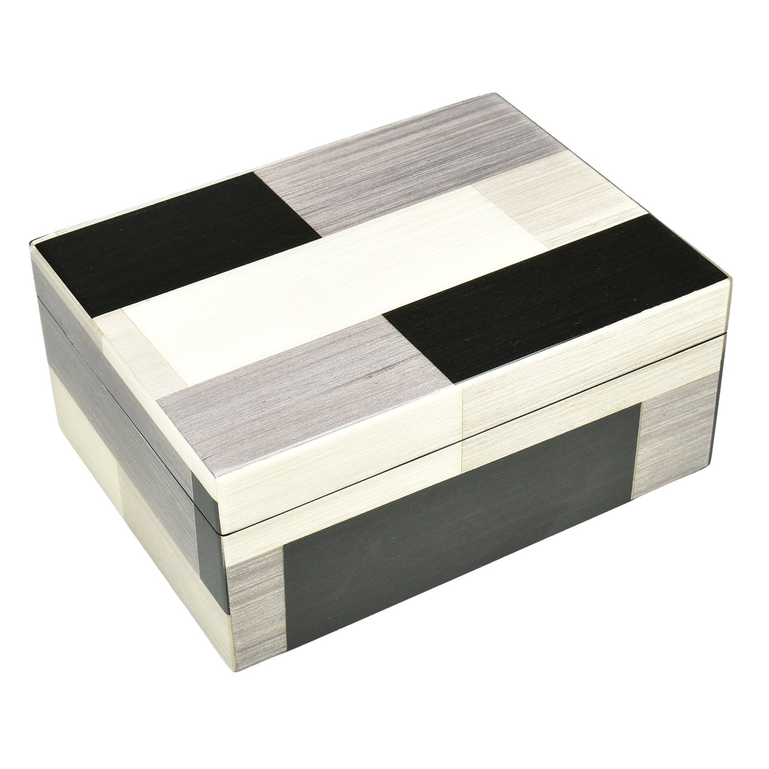 Lacquer Hinged 8" Medium Box (Chips)