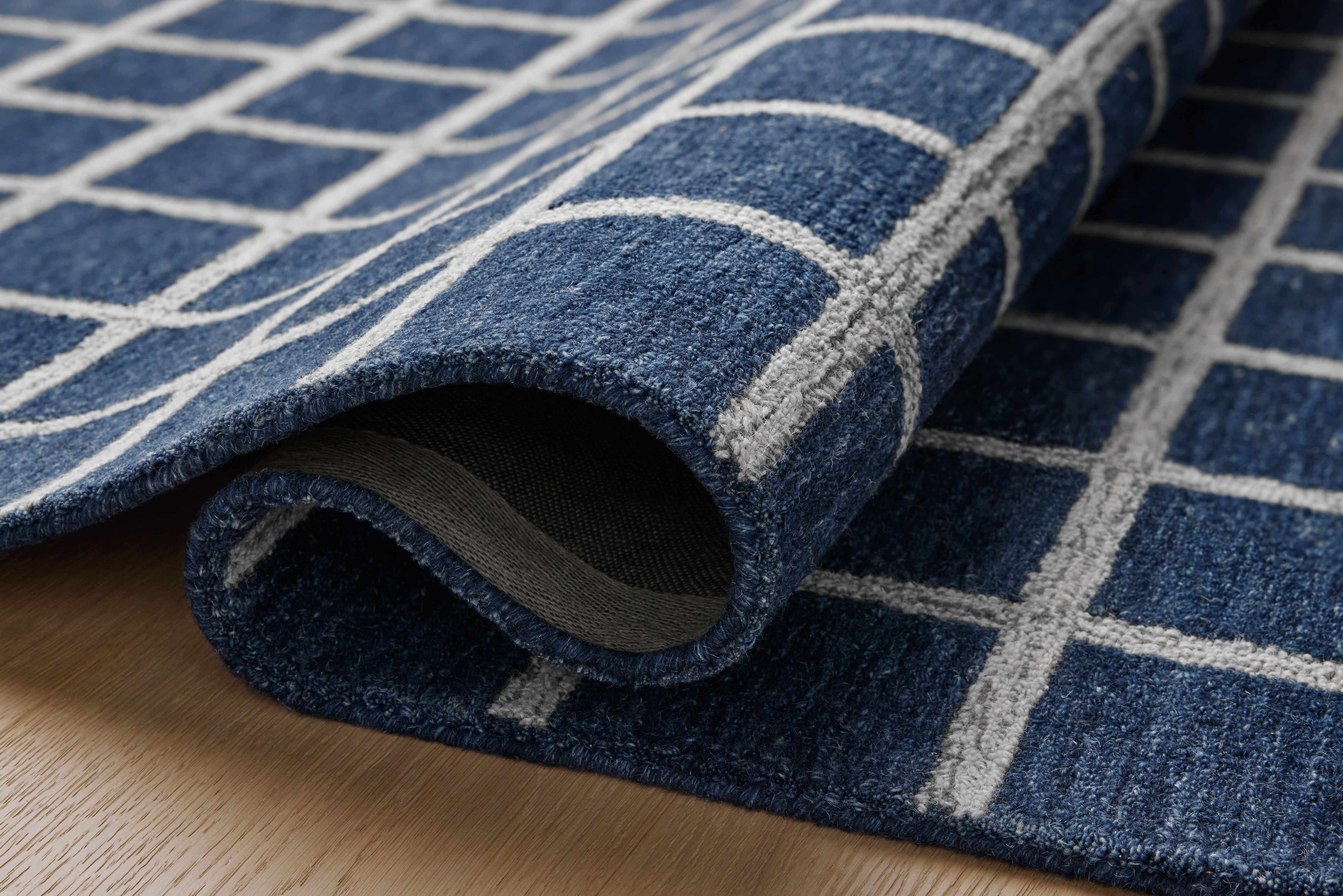 Chris Loves Julia x Loloi Polly Navy / Silver Area Rug (POL-05