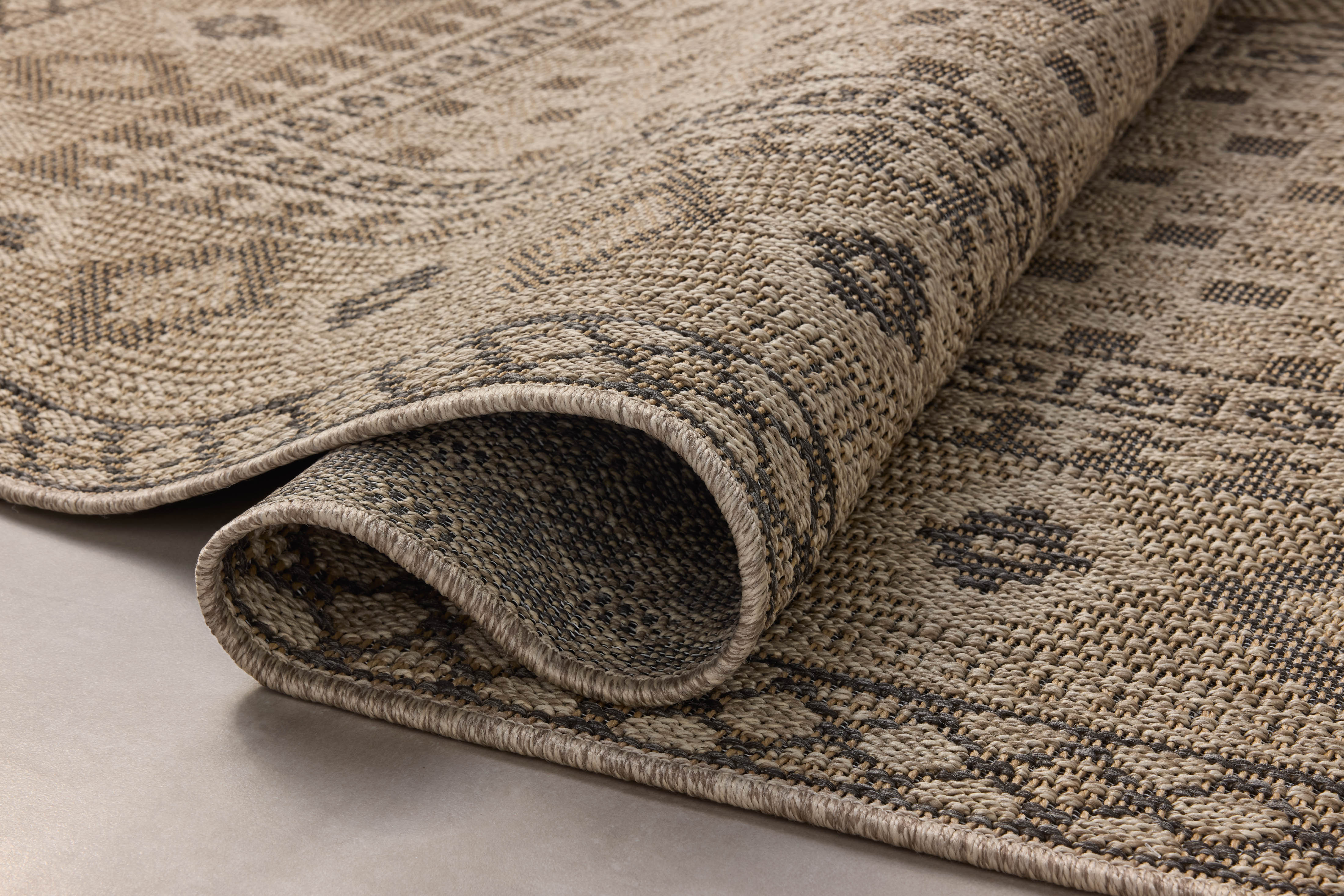 Chris Loves Julia x Loloi Providence Dove / Charcoal Indoor/Outdoor Ac
