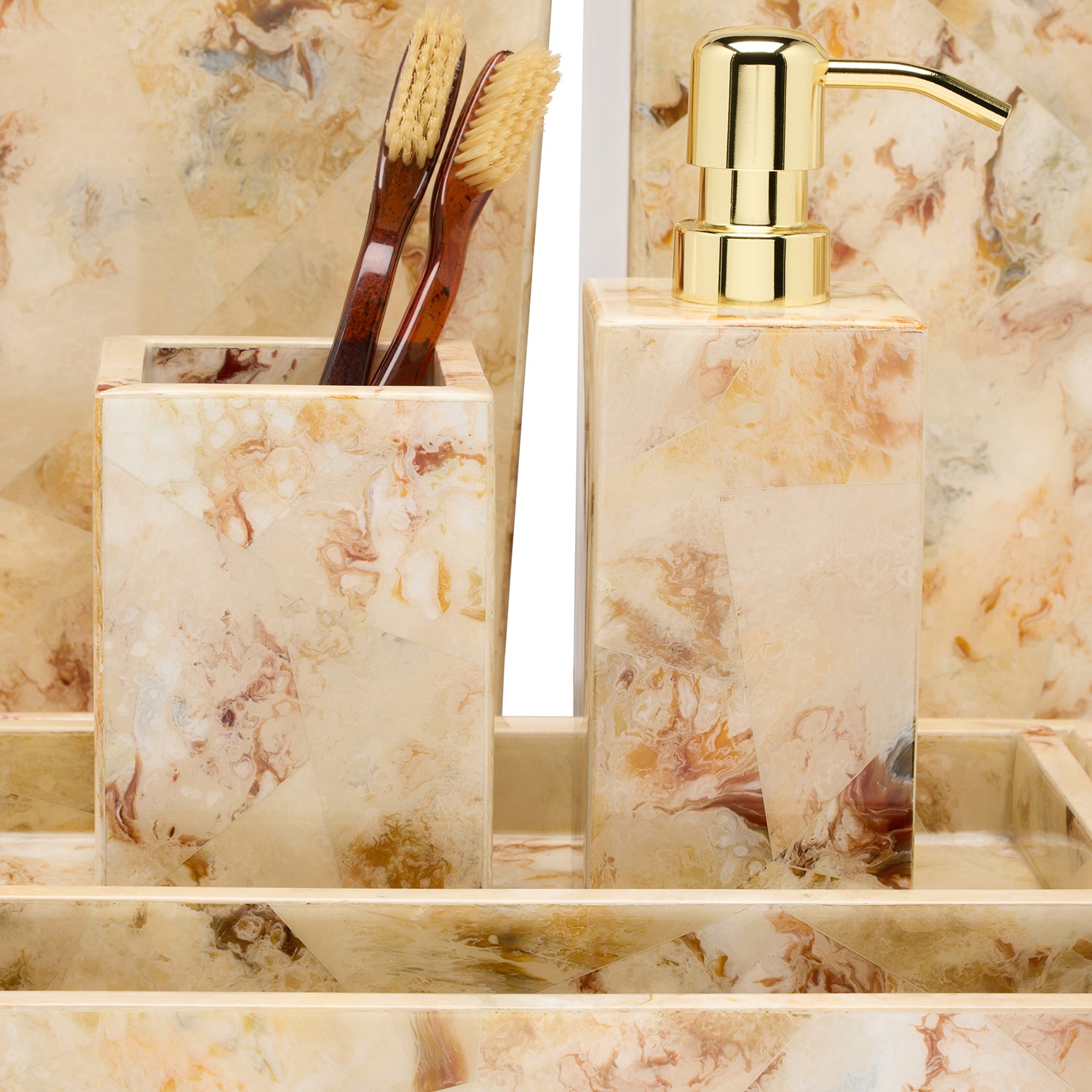 Gorman Faux Marble Horn Bathroom Accessories - Thumbnail 3