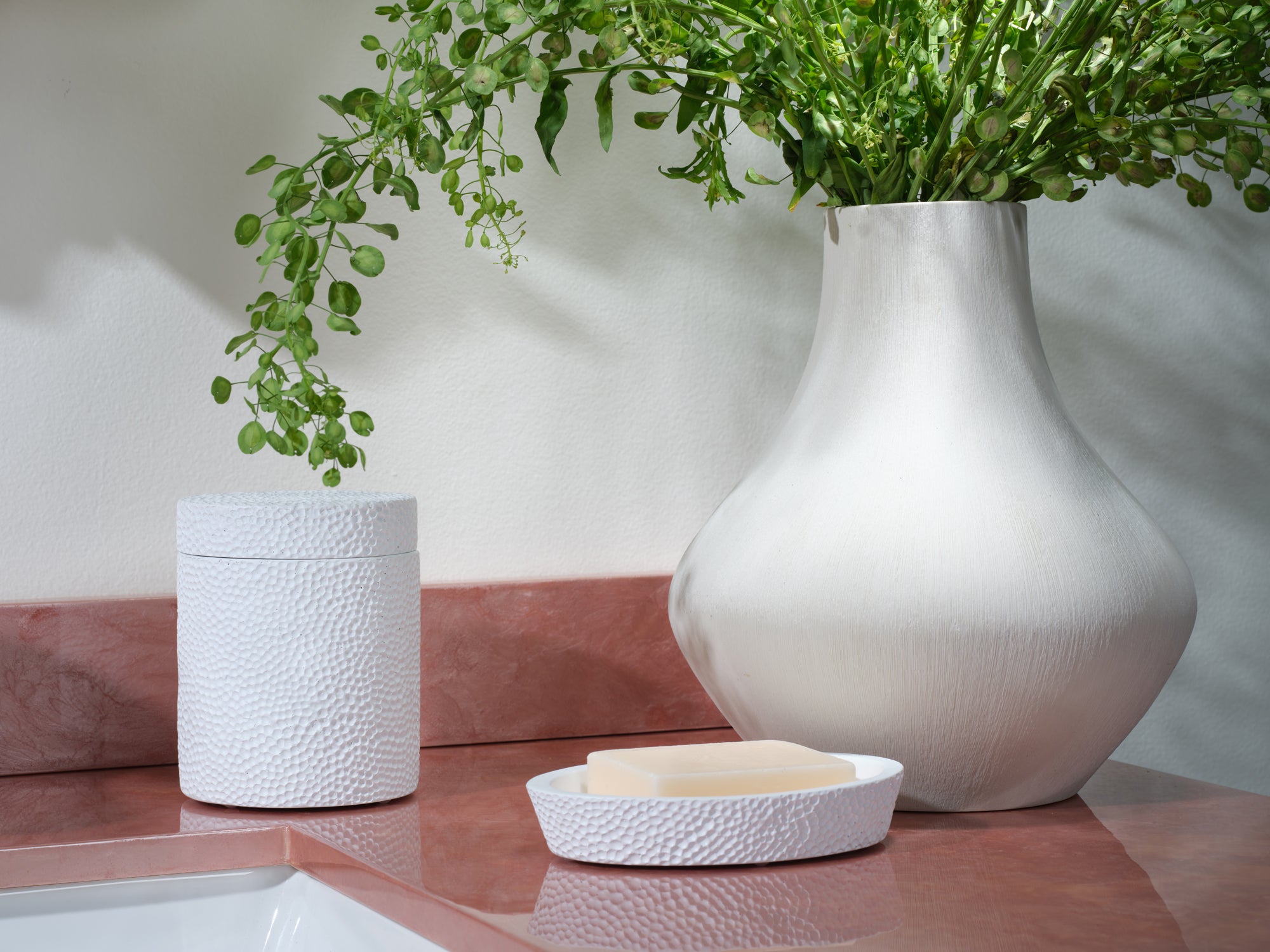 Dover Engraved Resin Bathroom Accessories - Thumbnail 5