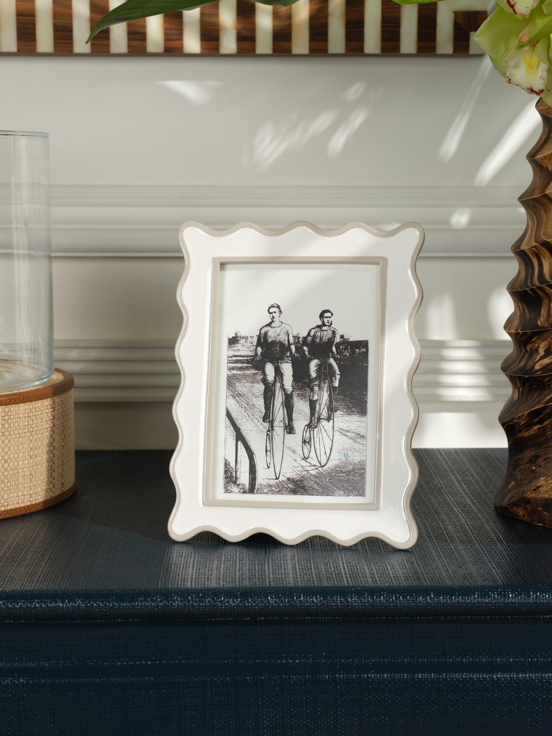 Keira Enamel Picture Frame (White/Cream)
