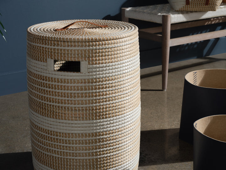 Olinda Natural Seagrass Hamper (White/Natural)