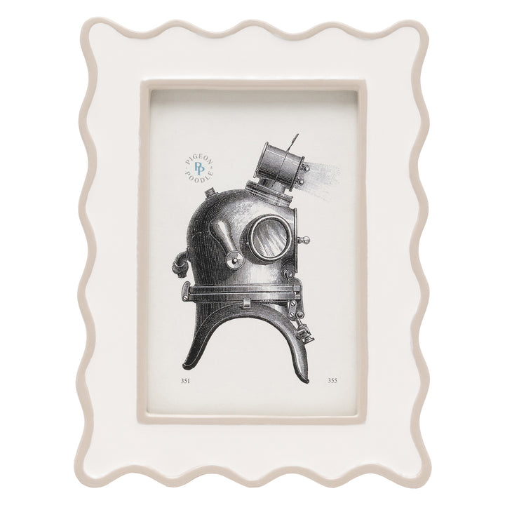Keira Enamel Picture Frame (White/Cream)
