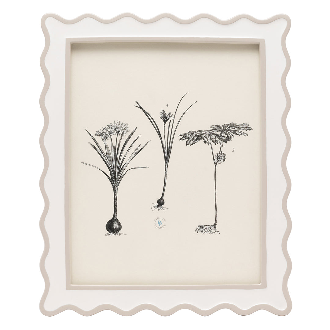 Keira Enamel Picture Frame (White/Cream)