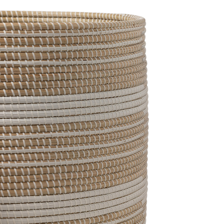 Olinda Natural Seagrass Oversized Hamper (White/Natural)
