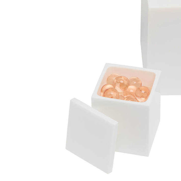 Vail White Gloss Resin Bathroom Accessories - Hudson & Vine