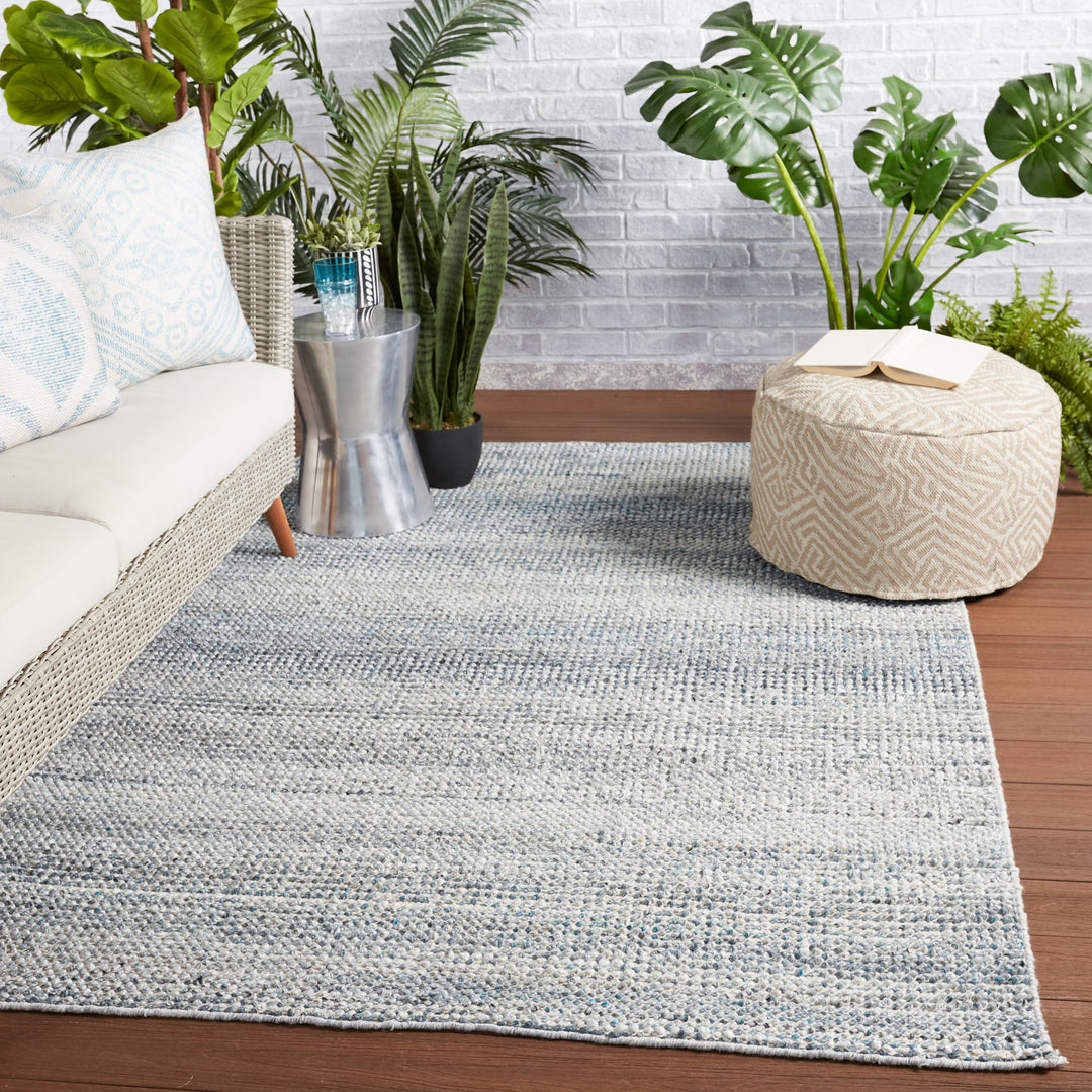 Jaipur Living Crispin Indoor/ Outdoor Solid Blue/ White Area Rug (REBECCA - RBC08)
