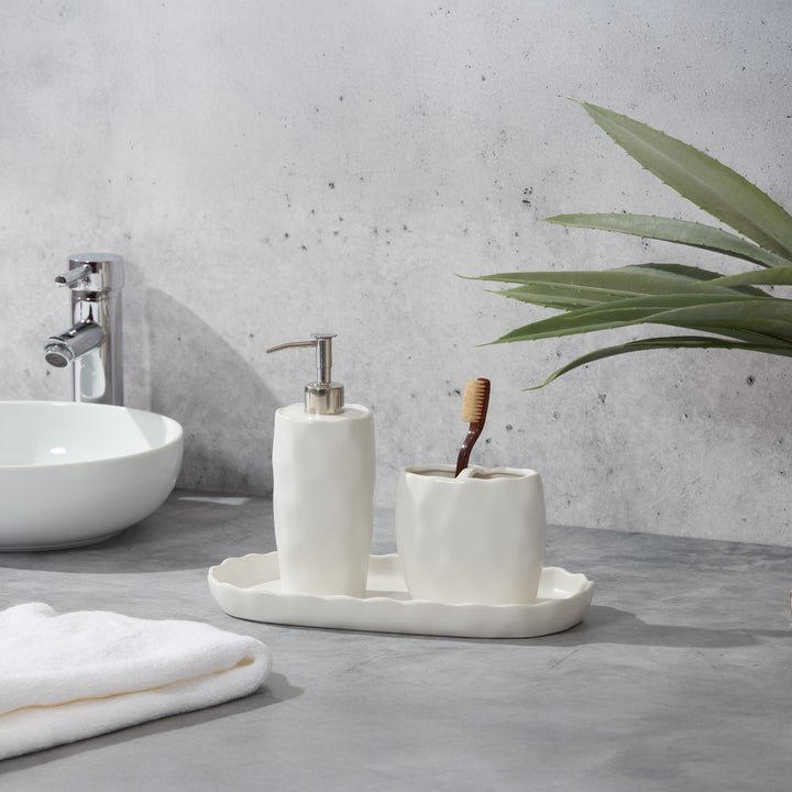 Roselli Trading French Impressions  Porcelain Bathroom Accessories