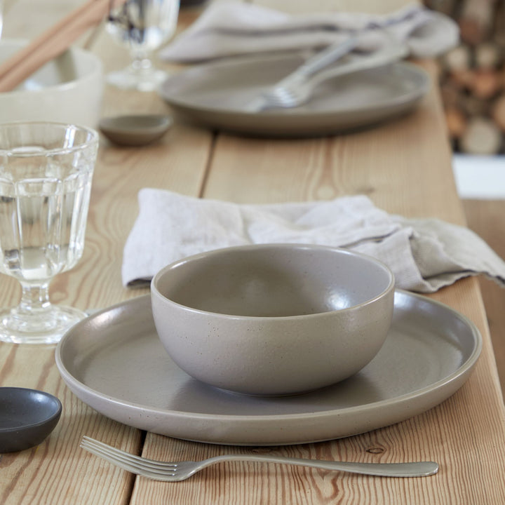 Casafina Pacifica Fine Stoneware Dinnerware (Chestnut)