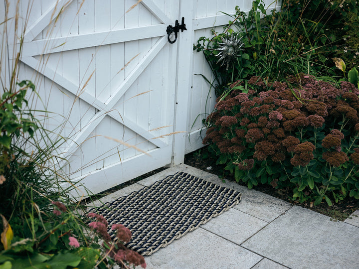 The Rope Co. Collection Handwoven Doormat (Sand + Navy)