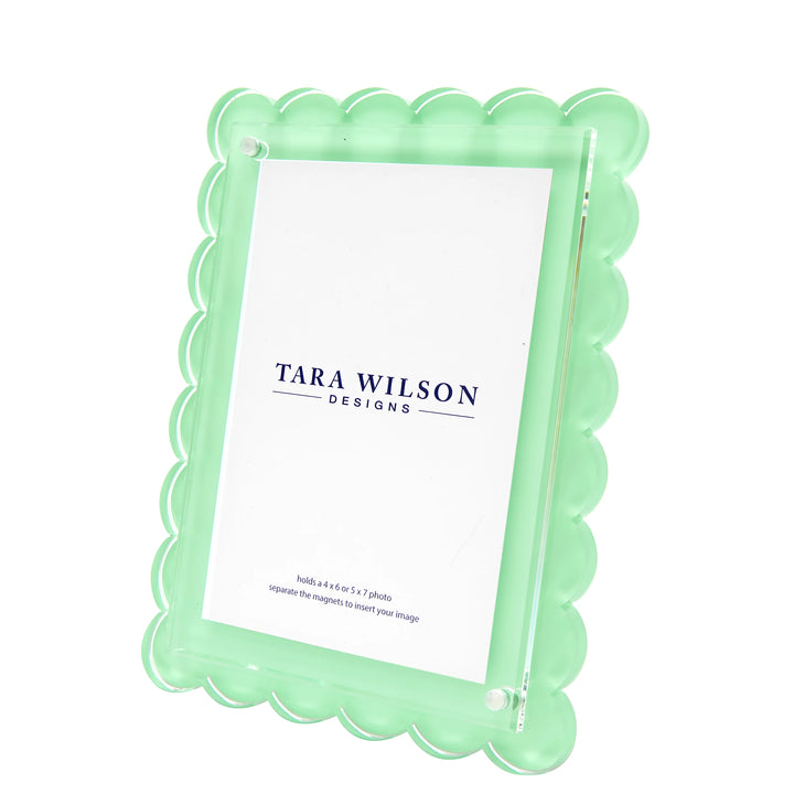 Scallop Pastel Green Lucite Picture Frame (5x7)