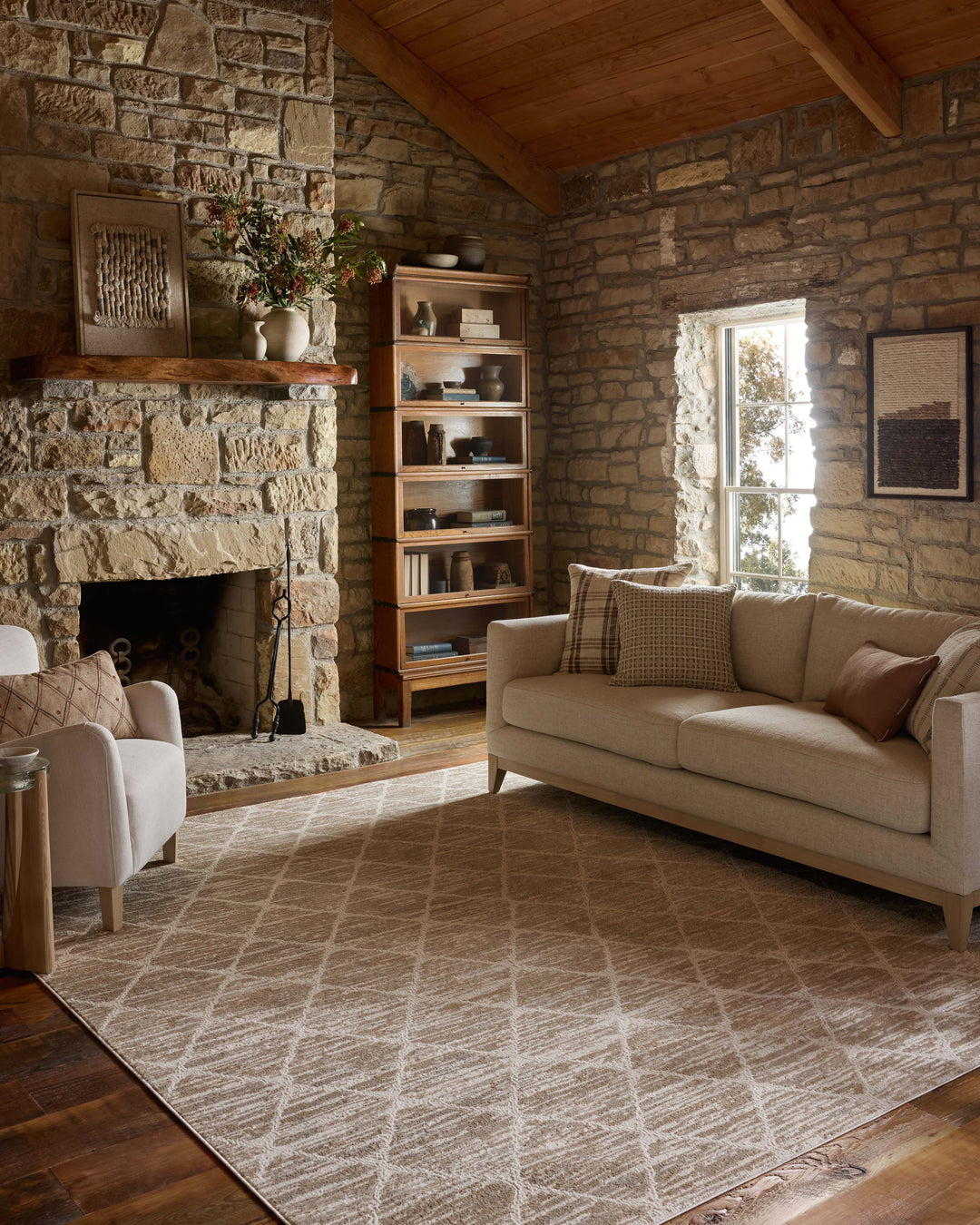 Loloi Townes Pebble / Beige Area Rug (TOW-01)