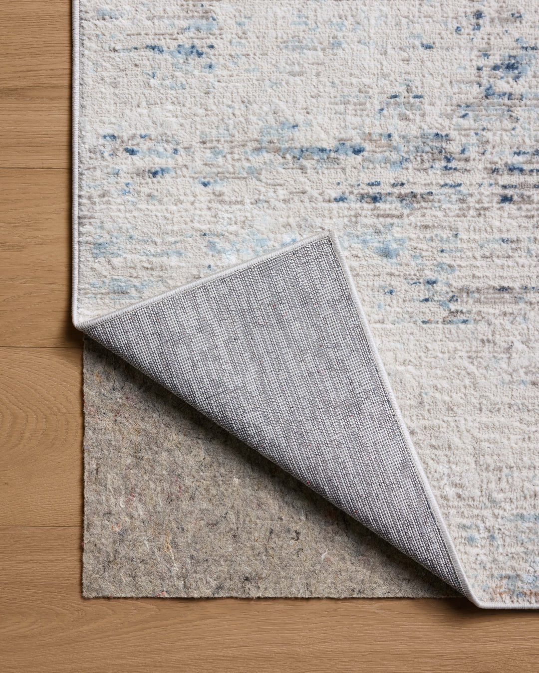 Loloi Townes Ivory / Sky Area Rug (TOW-04)