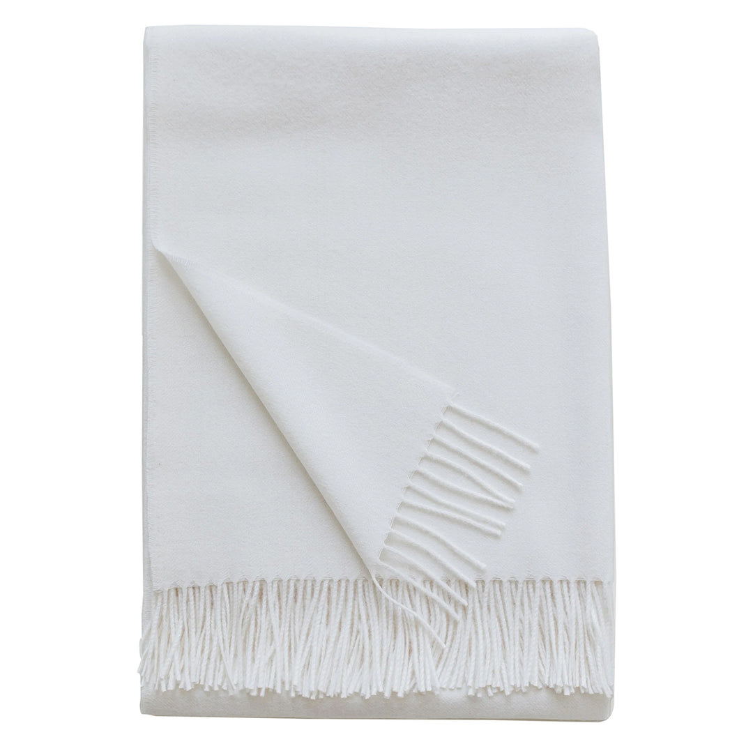 Paris Baby Alpaca Throw (Eggshell)