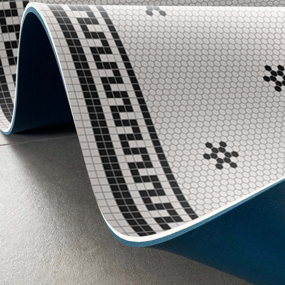 Adama Vinyl Cushioned Comfort Floor Mat (Tuxedo_B)