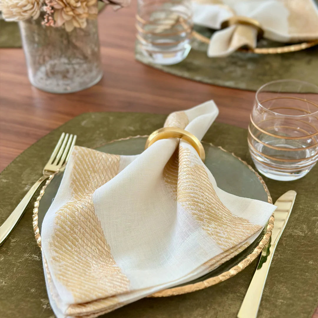 Velvet Collection 16-inch Elliptical Vinyl Placemats Set of 4 - Thumbnail 5