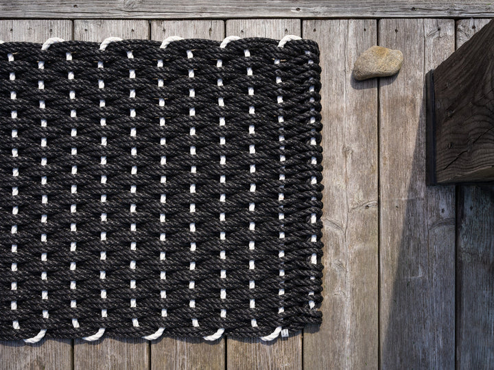 The Rope Co. Handwoven Doormat (Charcoal w/ Pearl Weft)