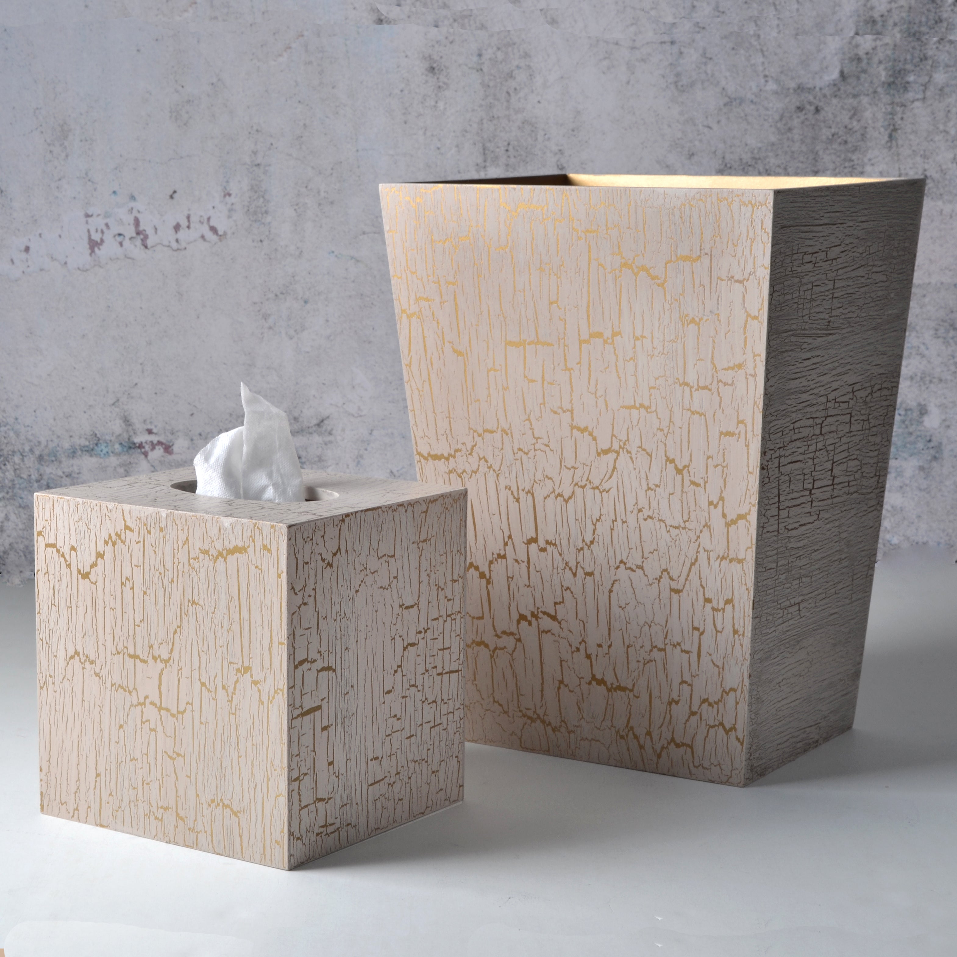 Mike + Ally Foret Taupe/Gold Bathroom Accessories - Thumbnail 4