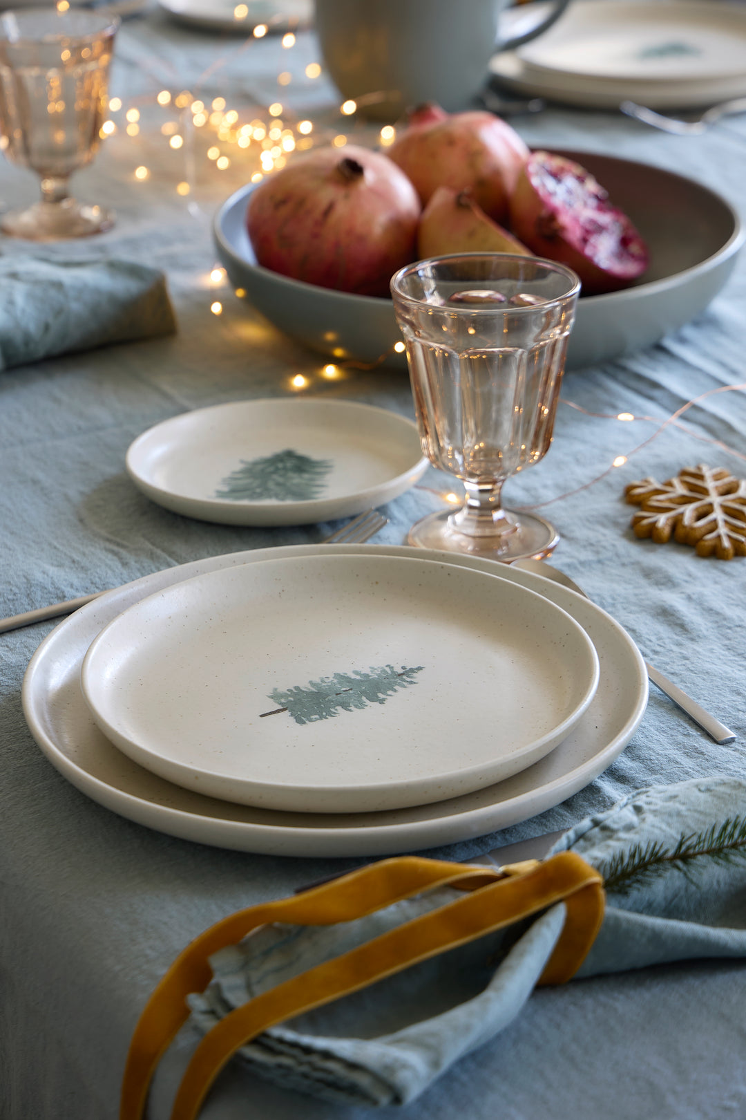 Costa Nova Pacifica Christmas Tree Stoneware Dinnerware