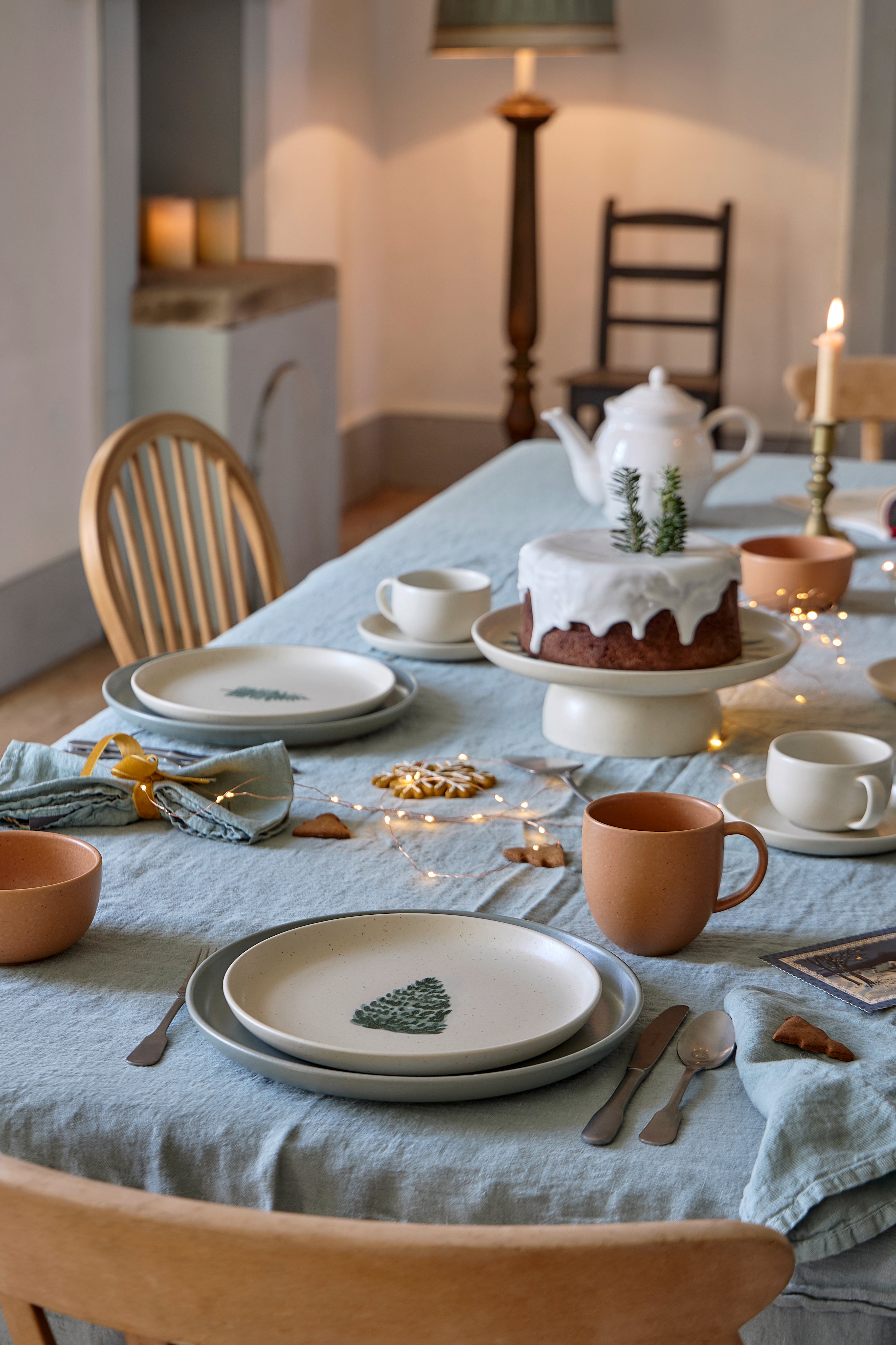 Costa Nova Pacifica Christmas Tree Stoneware Dinnerware - Thumbnail 5