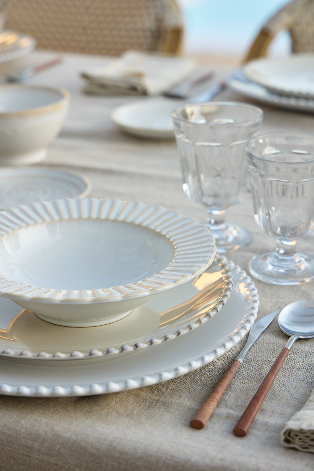 Costa Nova Cristal Fine Stoneware Dinnerware (White)